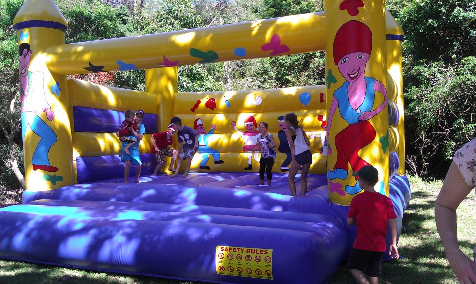 Adult Jumping Castle 80